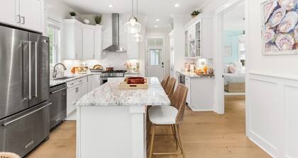 1st Floor King Bed-Screened Porch-Family Friendly! Optional Resort & Golf Access