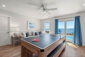 Interior - Sounds Ducky: Private Heated Saltwater Pool | Hot Tub | Sound front | 5-minute w (Duck)