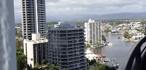 Apartment, 2 Bedrooms, Balcony | Property grounds