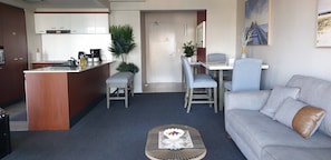Apartamento, 2 habitaciones, balcón | Sala de estar