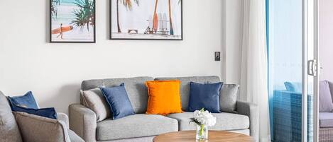 Apartment, 2 Bedrooms, Balcony | Living room