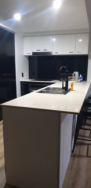 Apartment, 2 Bedrooms, Balcony | Interior