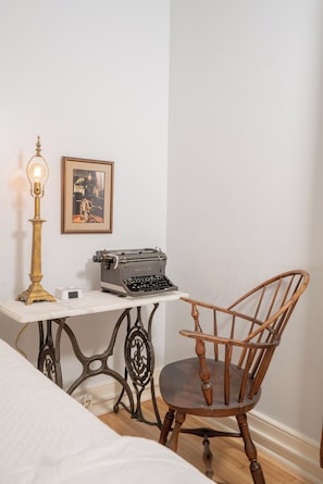 Luxury Double Room, 1 King Bed, Non Smoking, Ground Floor | Free WiFi