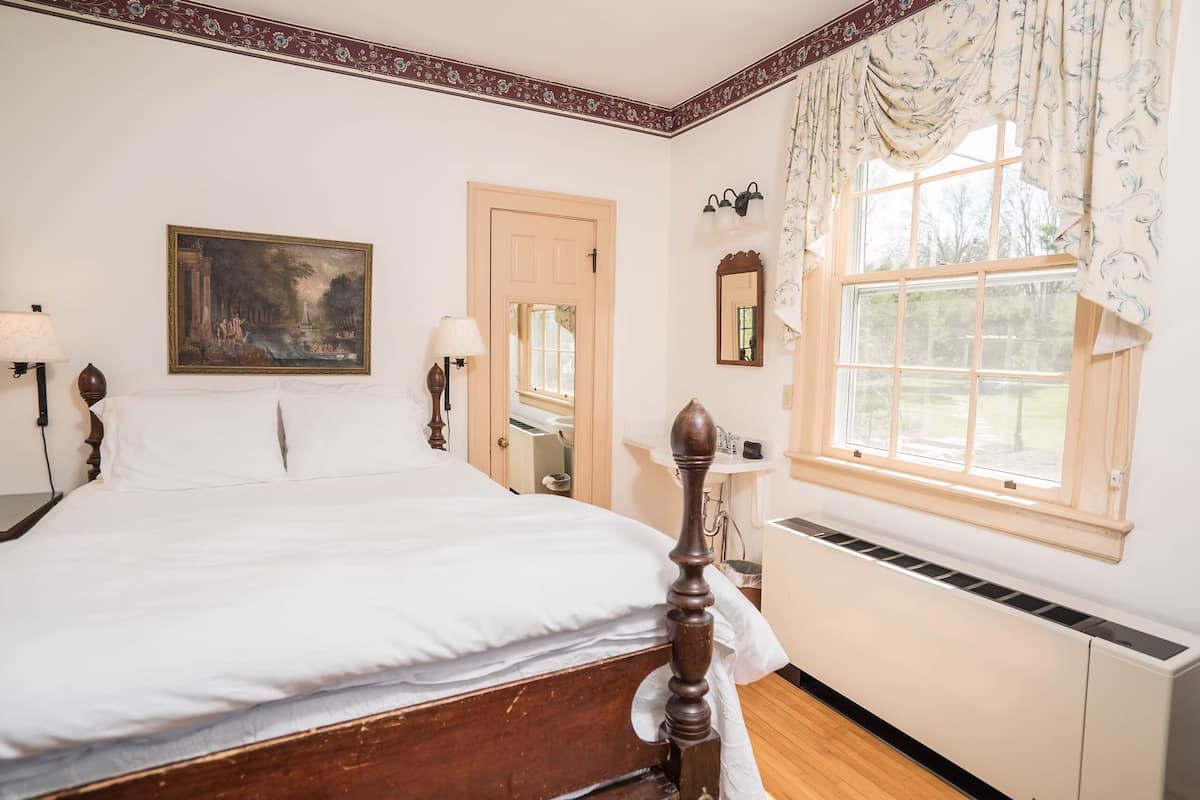 Classic Double Room, Garden View | Free WiFi