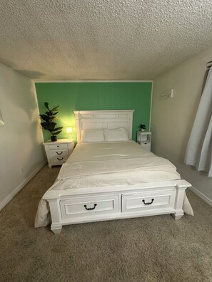 1 bedroom, WiFi, bed sheets