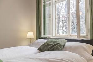 1 bedroom, WiFi, bed sheets