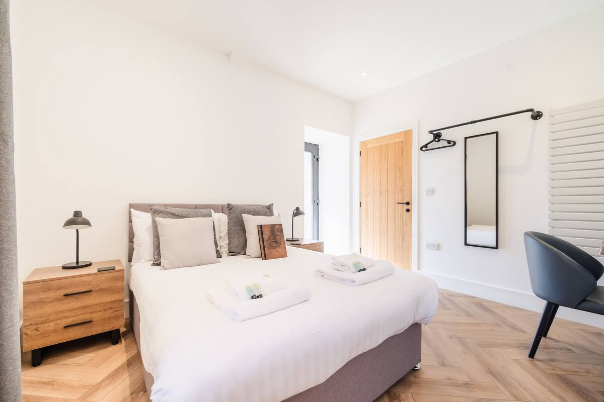 Classic Room | Iron/ironing board, WiFi (free)