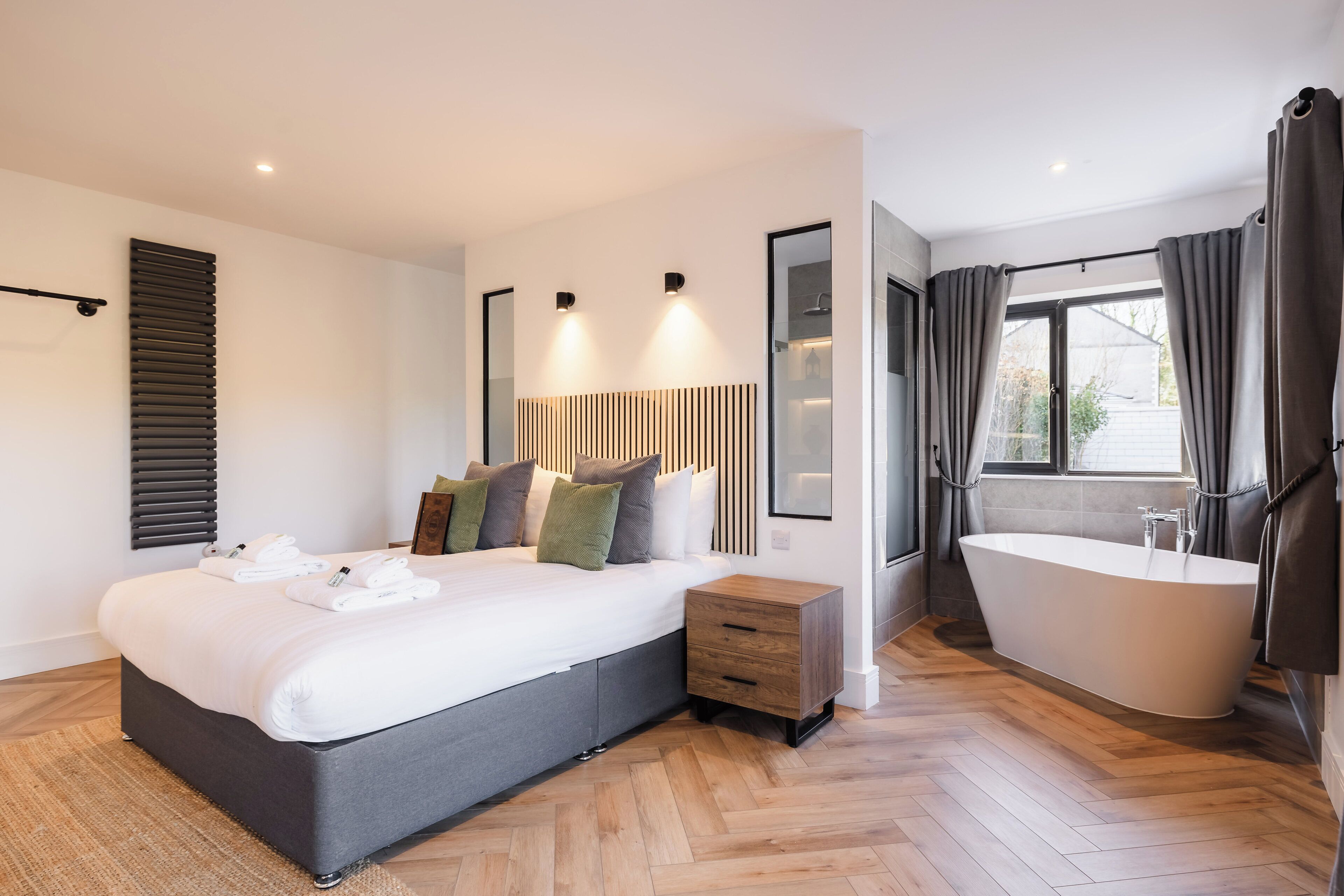 Superior Room, Garden View | Iron/ironing board, free WiFi