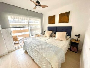 1 غرفة نوم وخزنة داخل الغرفة ومكواة/لوح كي وواي فاي