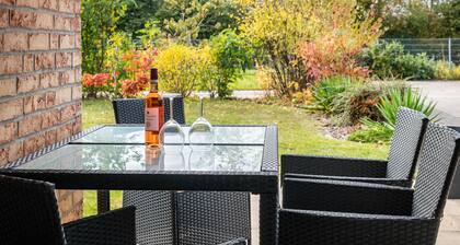 Holiday Home 'Großes Im Grünen -' with Private Terrace, Private Garden and Wi-Fi