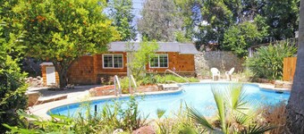 Walk to Village & 5C's & Trader Joe's/Private Pool