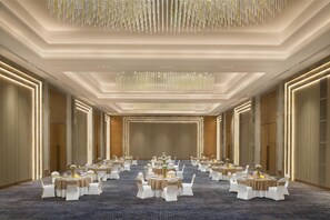 Indoor wedding - Radisson Hotel Delhi MG Road (New Delhi)