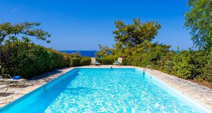 Villa Sea Pines - Three Bedroom Villa, Sleeps 10