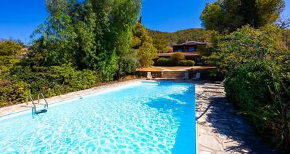 Villa Sea Pines - Three Bedroom Villa, Sleeps 10