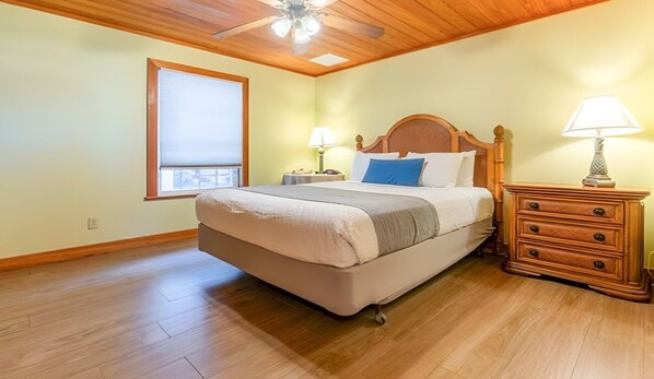 2 Schlafzimmer, Bügeleisen/Bügelbrett, kostenloses WLAN, Bettwäsche