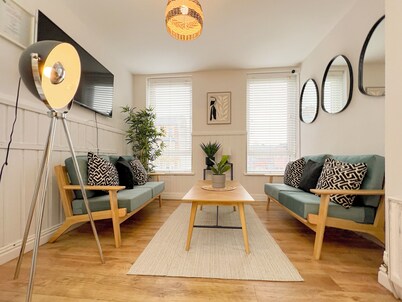 Ocho Homes Lux By Eight Continents, Belfast