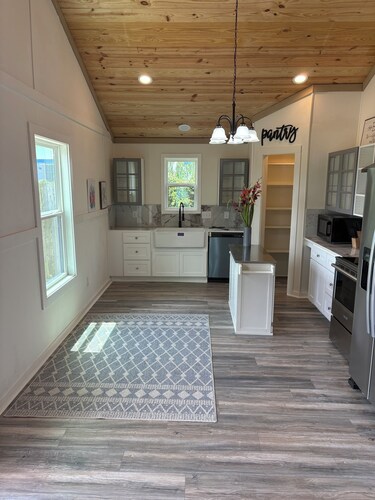 Serene  farmhouse built 2025  in New Ulm Tx - 3 bedrooms 2 full baths