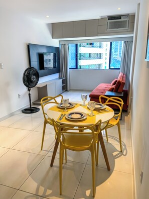Dining - Flat Studio Everest: Your Accommodation in Boa Viagem (Recife)