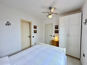 1 bedroom, iron/ironing board, bed sheets
