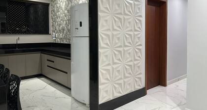 BRAND NEW AND CENTRAL APARTMENT - 3 BEDROOMS, COZY AND CLOSE TO EVERYTHING!!!!