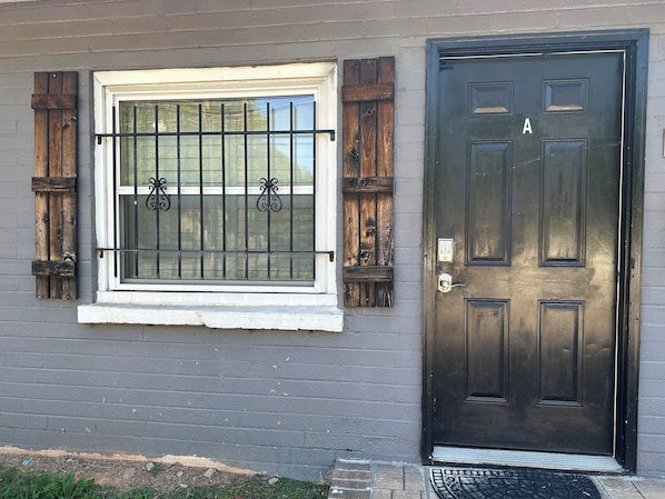 تفاصيل الفندق من الخارج