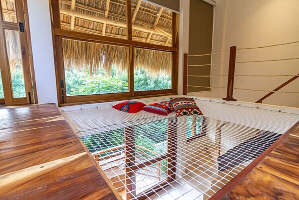 Interior - 2 Bdrm Loft w/ Garden, Kitchen (Mazunte)