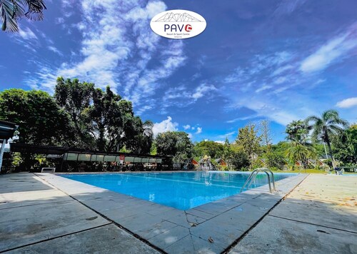 PAVO RESORT