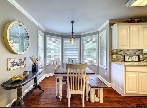 Charming Country Getaway in Reilly Springs