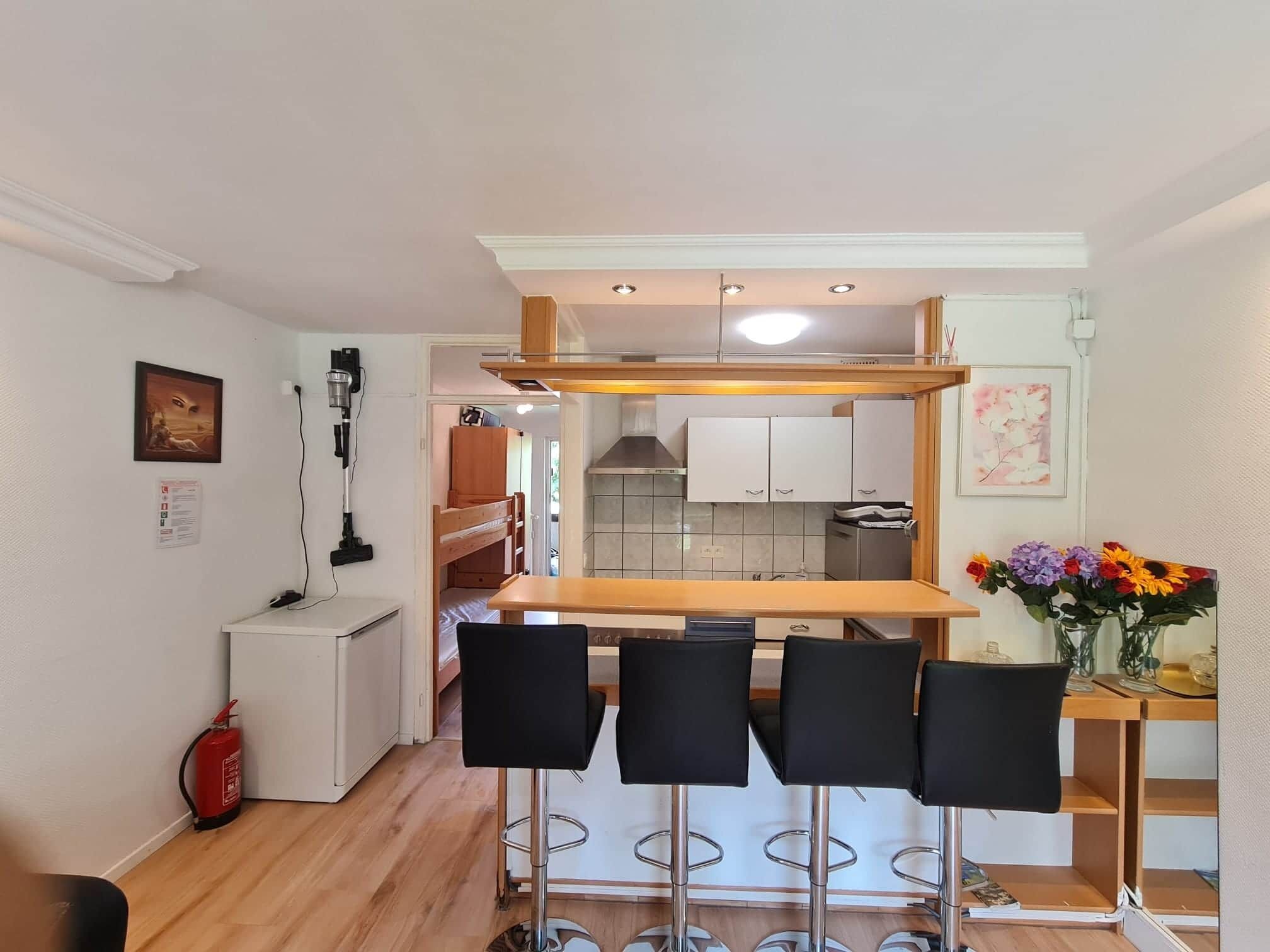 Fridge, microwave, oven, cookware/dishes/utensils