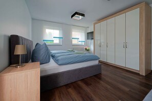 3 Schlafzimmer, Internetzugang, Bettwäsche