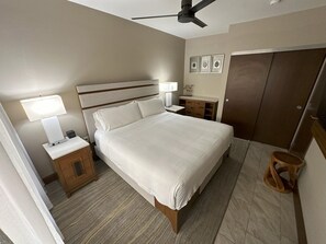 3 habitaciones, tabla de planchar con plancha y wifi