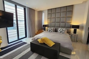 3 bedrooms, iron/ironing board, Internet, bed sheets