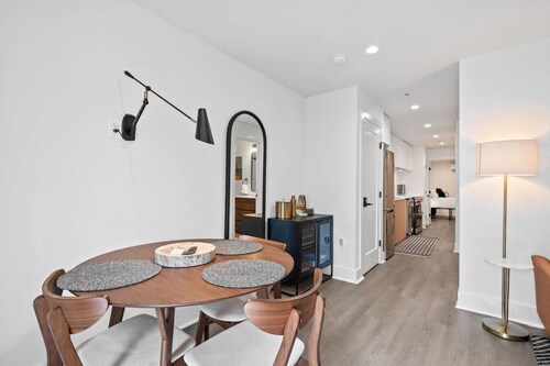 2BR Garden Apt -Walkable DC