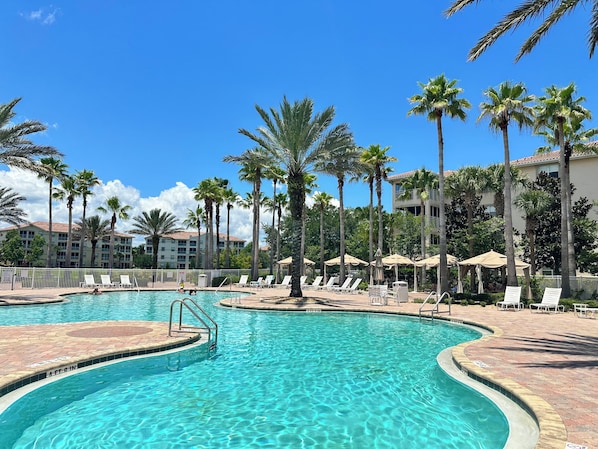 Pool - Ocean breeze 3bd/2ba Apt with Amazing views amenities in delightful Palm Coast (Palm Coast)