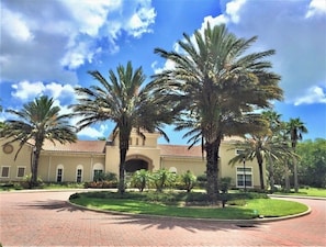 Property grounds - Ocean breeze 3bd/2ba Apt with Amazing views amenities in delightful Palm Coast (Palm Coast)