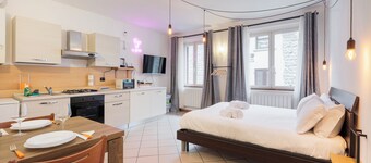 BGY Airport And Bedroom