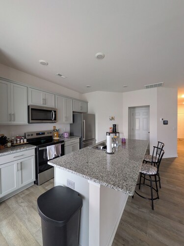 Cozy 3 Bedroom 2.5 Bath Townhome in Charming Carthage