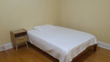 2 bedrooms, bed sheets