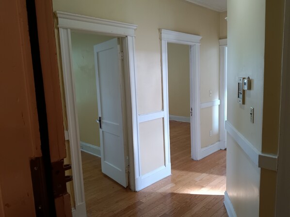 Interior - Charming 2-bedroom apartment in Cleveland Circle Boston, Near BC, BU (Boston)