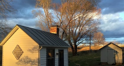 Summer Kitchen Cottage near charming Charlottesville