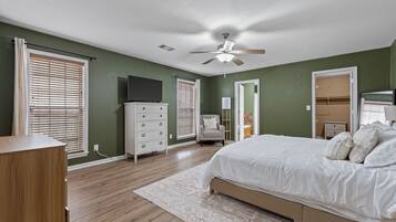 4 dormitorios, tabla de planchar con plancha, wifi y ropa de cama