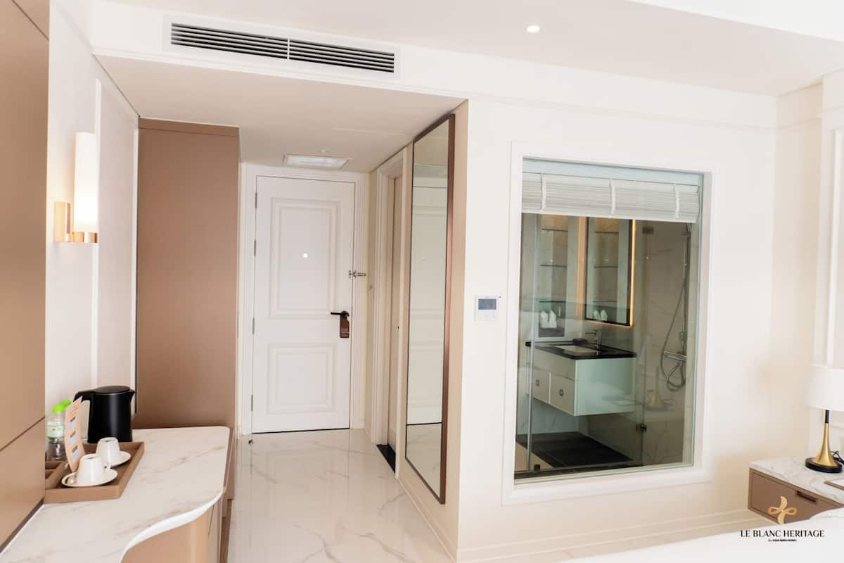 Habitación doble Deluxe, vista a la ciudad | Ćrea de sala de estar