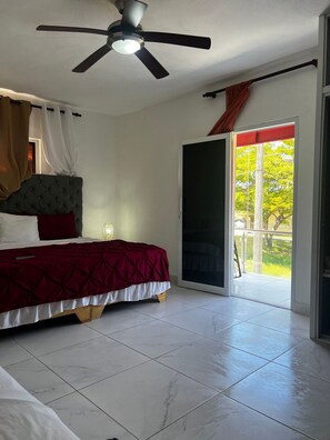 4 chambres, fer et planche à repasser, accès Internet