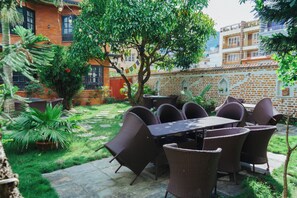 屋外ダイニングエリア