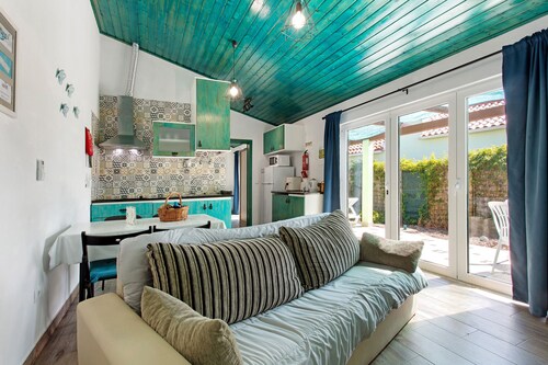 Cottage 'Country House - Lagoa De Óbidos' mit privater Terrasse, WLAN und Klimaanlage