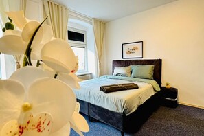 1 bedroom, bed sheets - Comfy Room Shared Apt, 13-min to Belvedere Palace (Vienna)