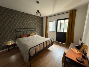 1 bedroom, iron/ironing board, WiFi, bed sheets