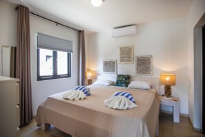 1 bedroom, iron/ironing board, Internet, bed sheets