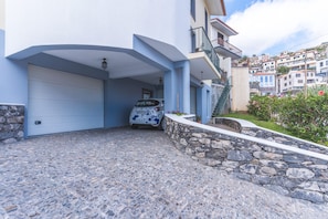 3 bedrooms