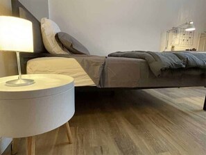 4 bedrooms, iron/ironing board, WiFi - Spacious apartment in Nîmes for 8 people (Nîmes)